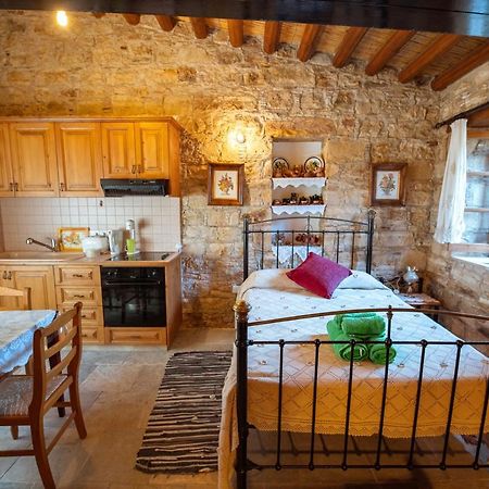 Constantias Stone Houses Lofou Exterior photo
